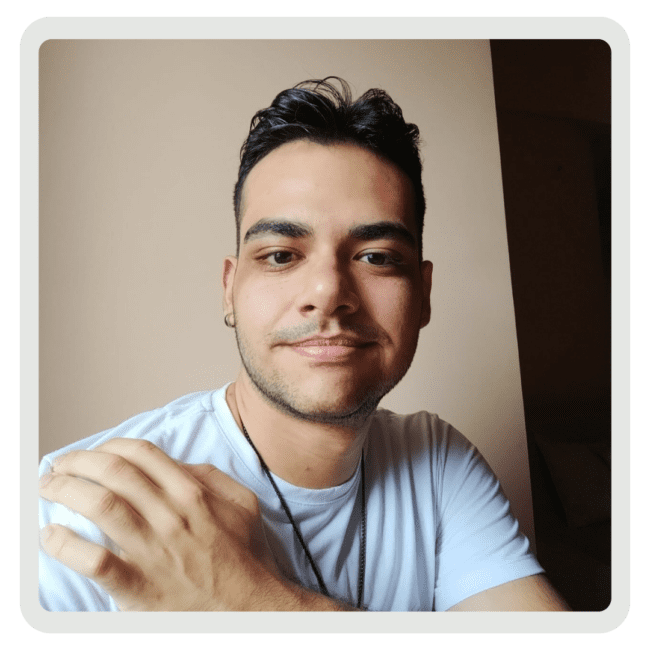 Thiago Trévia Menezes Queiroz